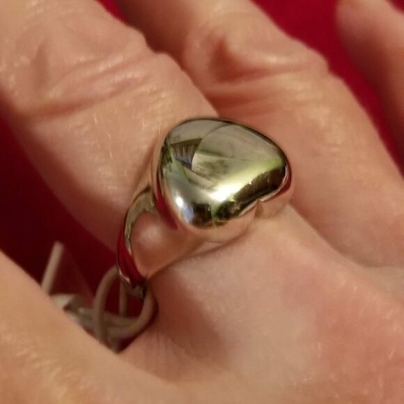 NWT Sterling silver puffy heart ring, size 5.5 - Picture 2 of 12